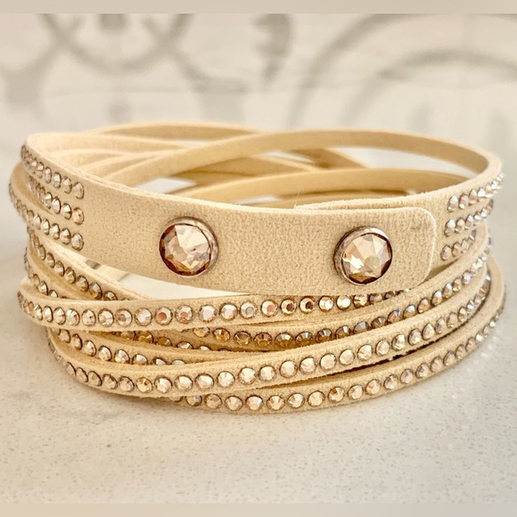 Touchstone Crystal Wrap Star Bracelet, Golden - Picture 3 of 4